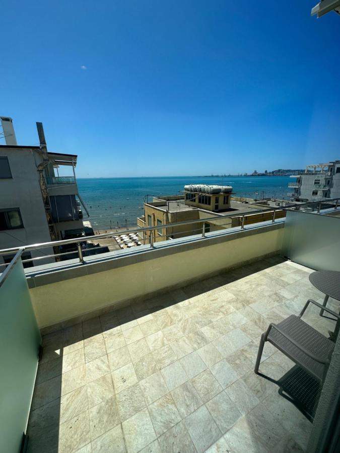 Split Rooftop Suites Durrës Exteriér fotografie